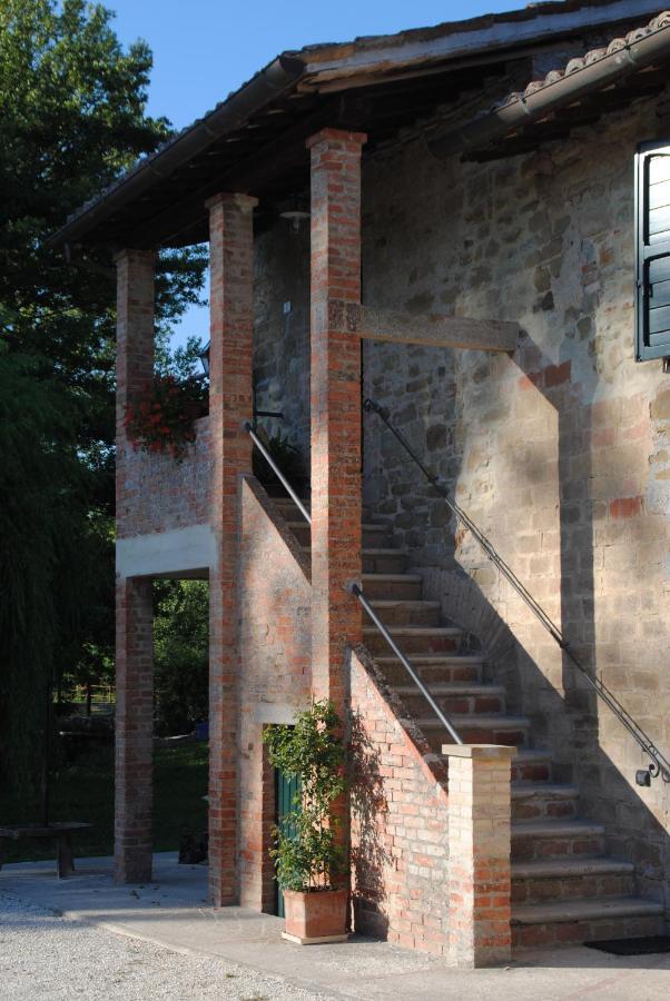 B&B Ponte La Pietra Gubbio Exterior foto